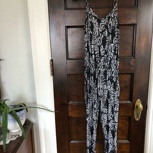 3 for $10!💕 GAP romper